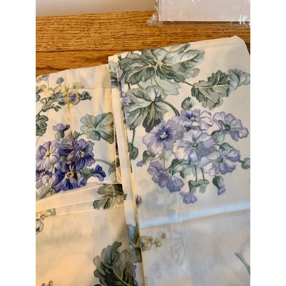 LAURA ASHLEY JOSEPHINE Floral Blouson Window Valance New NIP 86" X 15" VTG 90s - Picture 8 of 11
